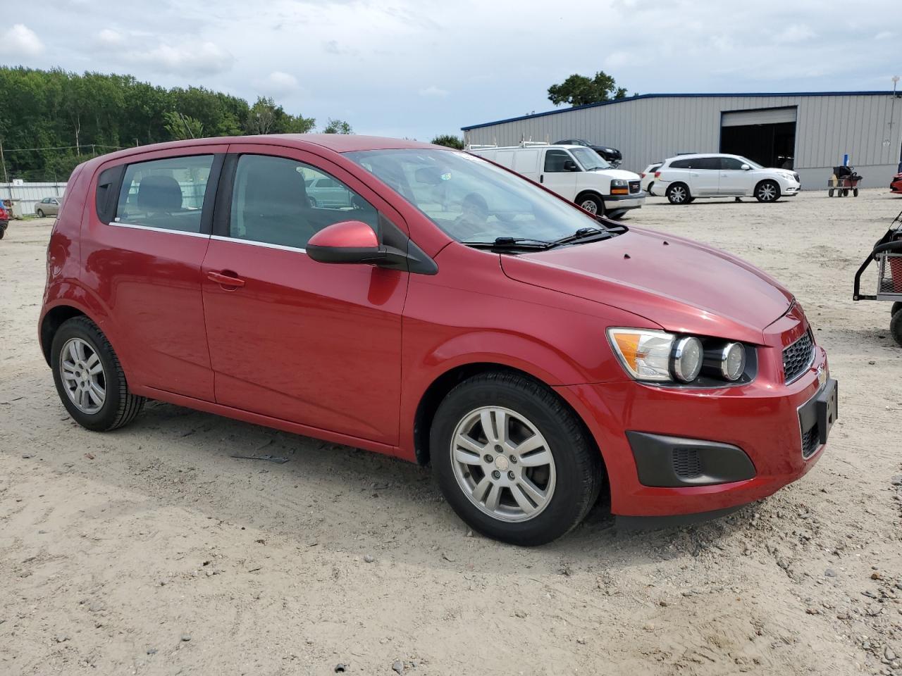 2016 Chevrolet Sonic Lt - Фото 4