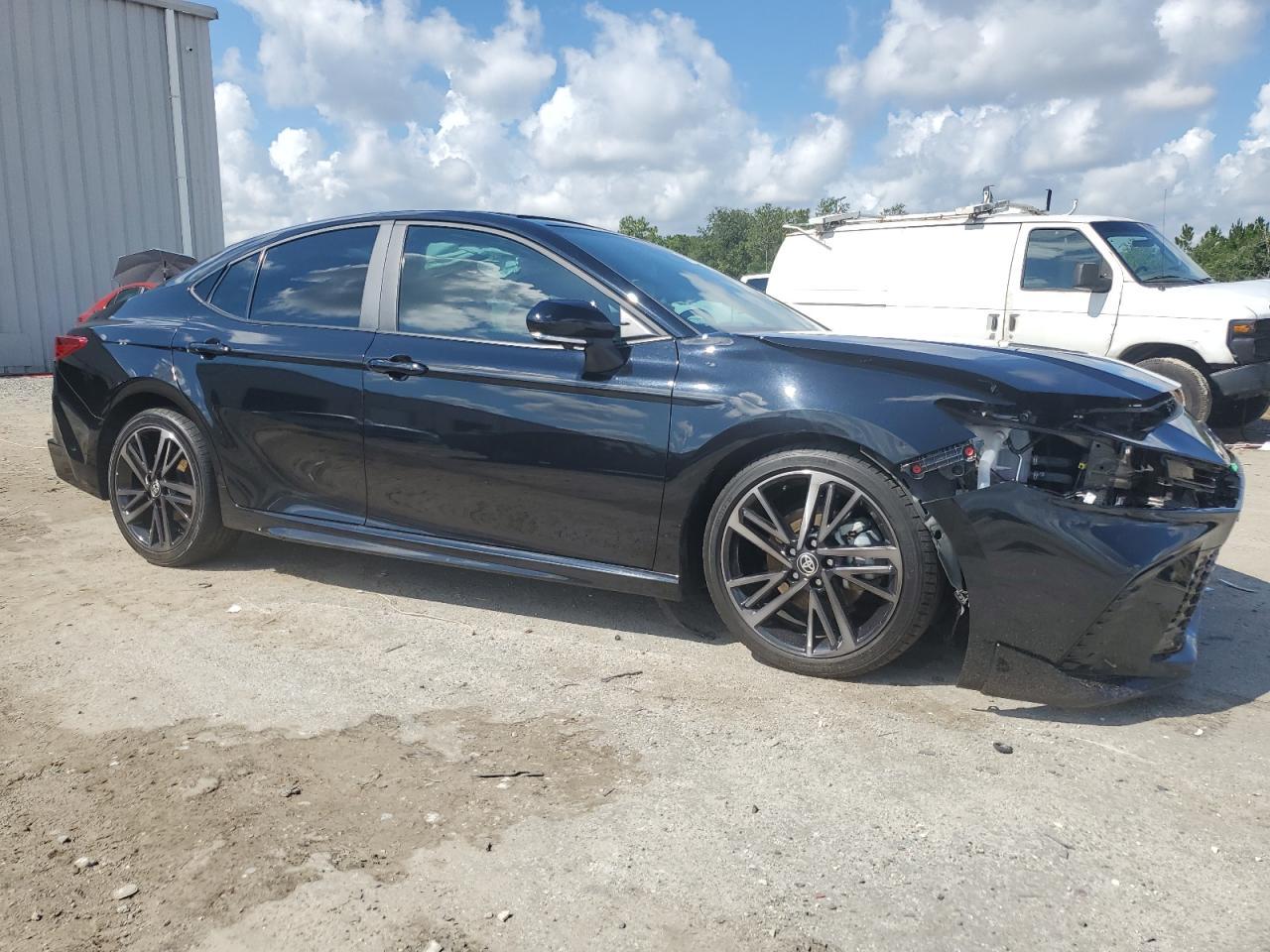 2025 Toyota Camry Xse - Фото 4