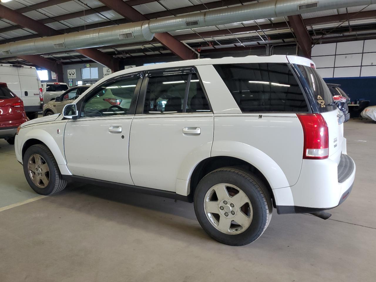 2007 Saturn Vue - Image 2