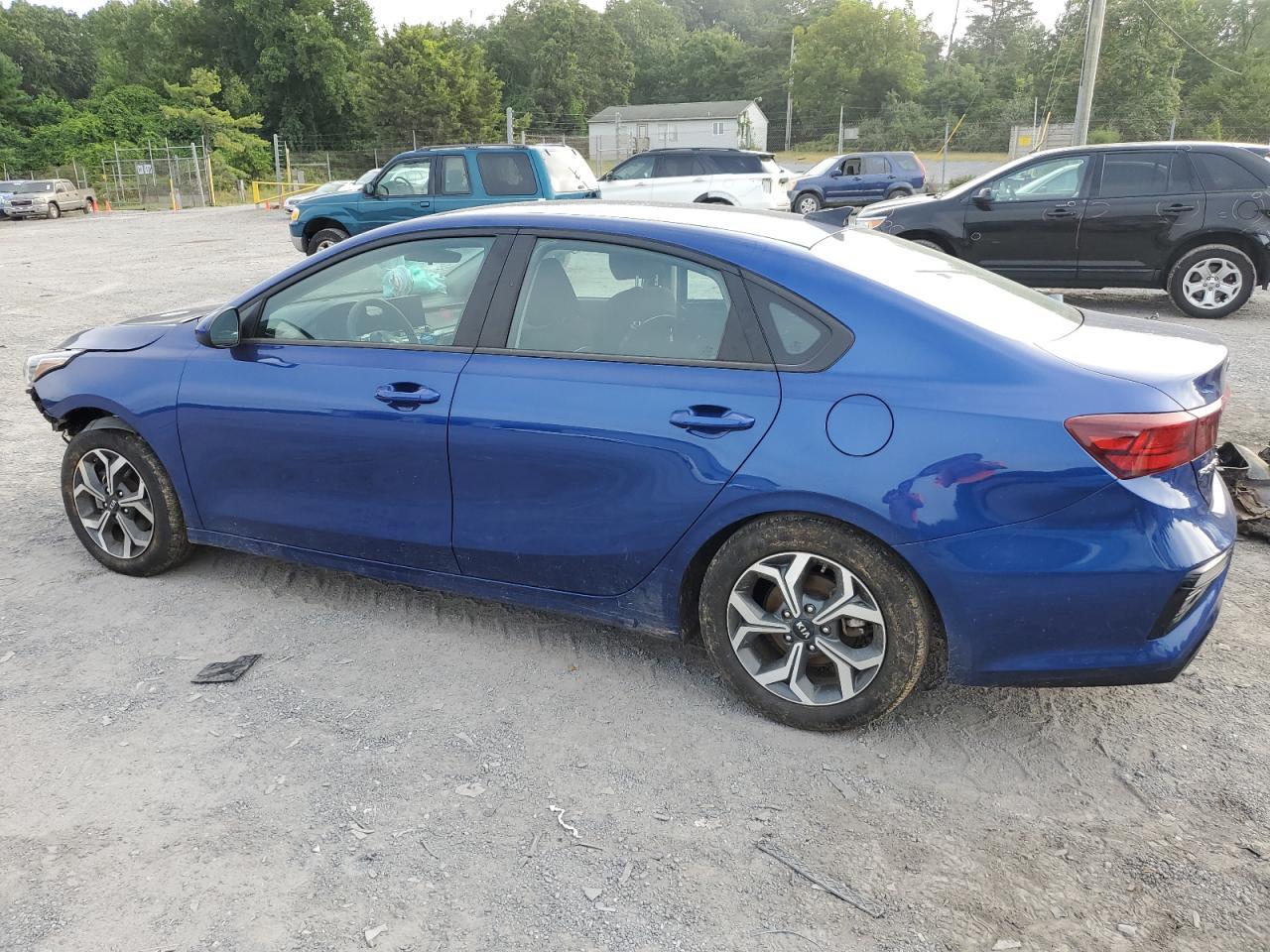 2021 Kia Forte Fe - Image 2