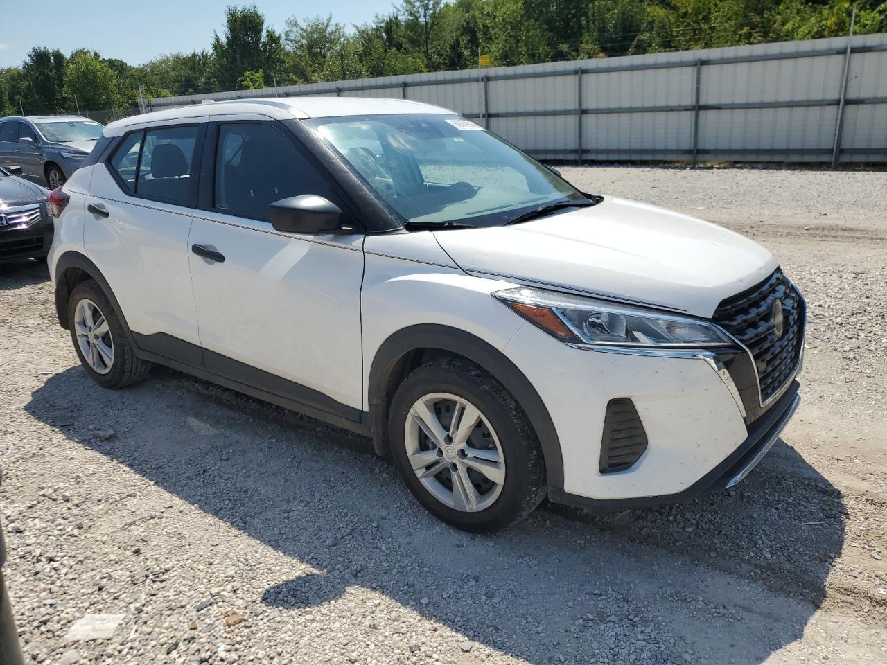 2024 Nissan Kicks S - Image 4