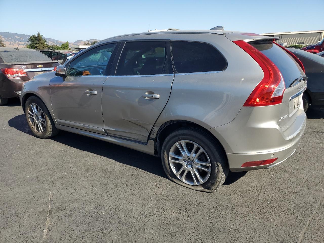 2015 Volvo Xc60 T5 Premier+ - Image 2