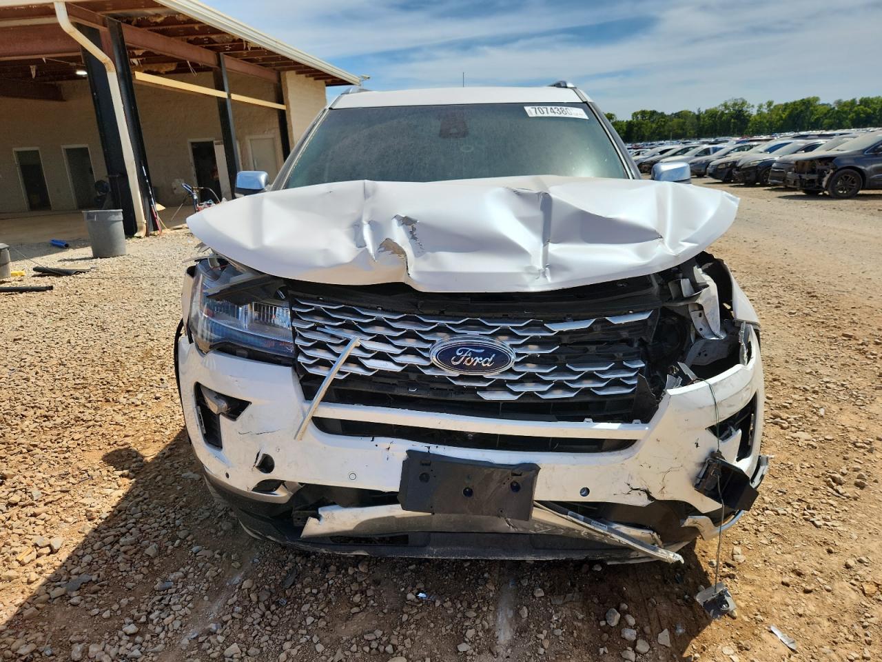 2018 Ford Explorer Platinum - Image 5
