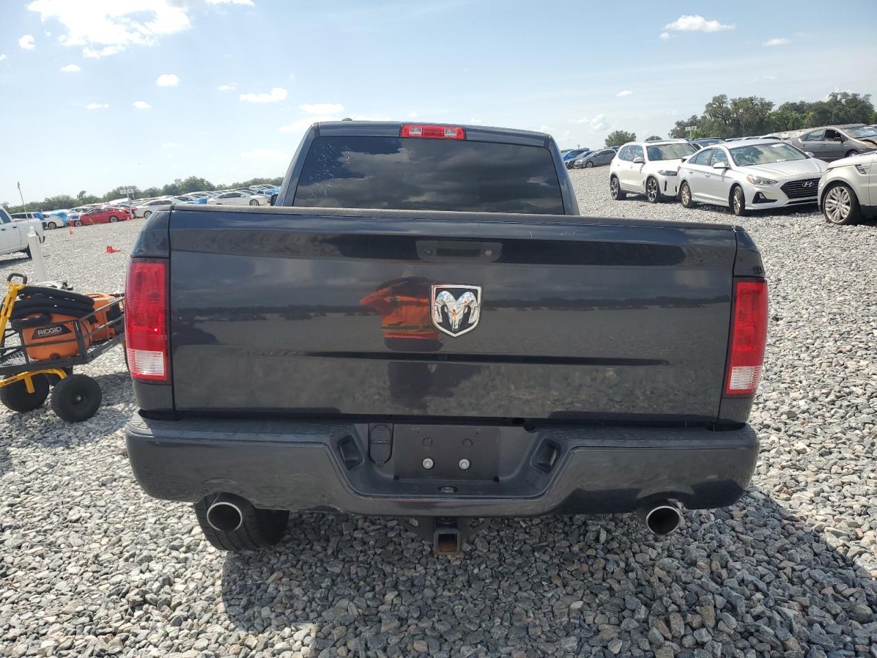 2017 Ram 1500 St - Image 6