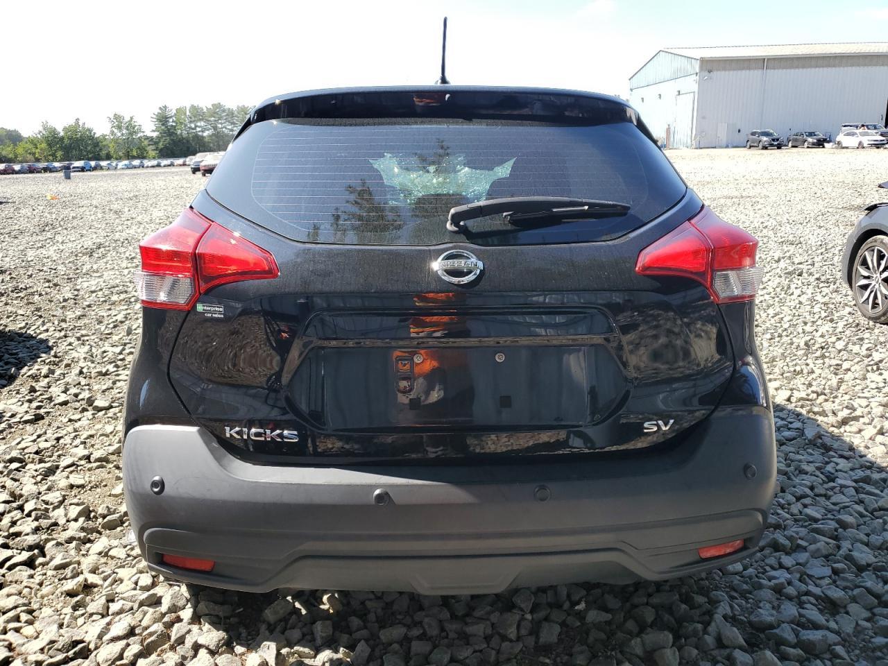 2020 Nissan Kicks Sv - Image 6