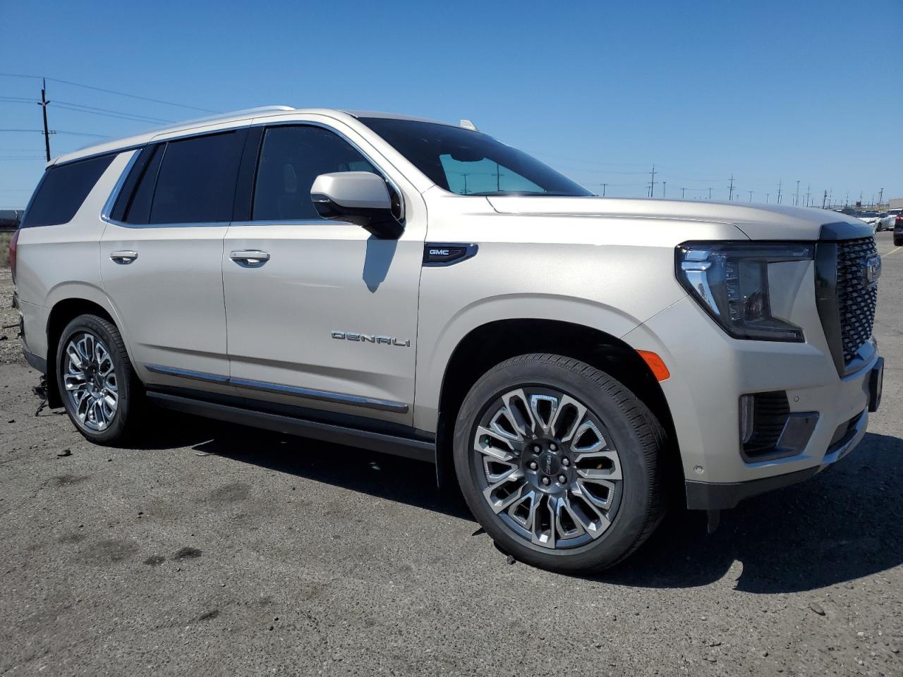 2023 GMC Yukon Denali Ultimate - Image 4