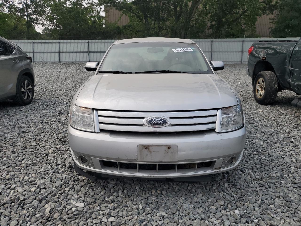 2009 Ford Taurus Se - Image 5