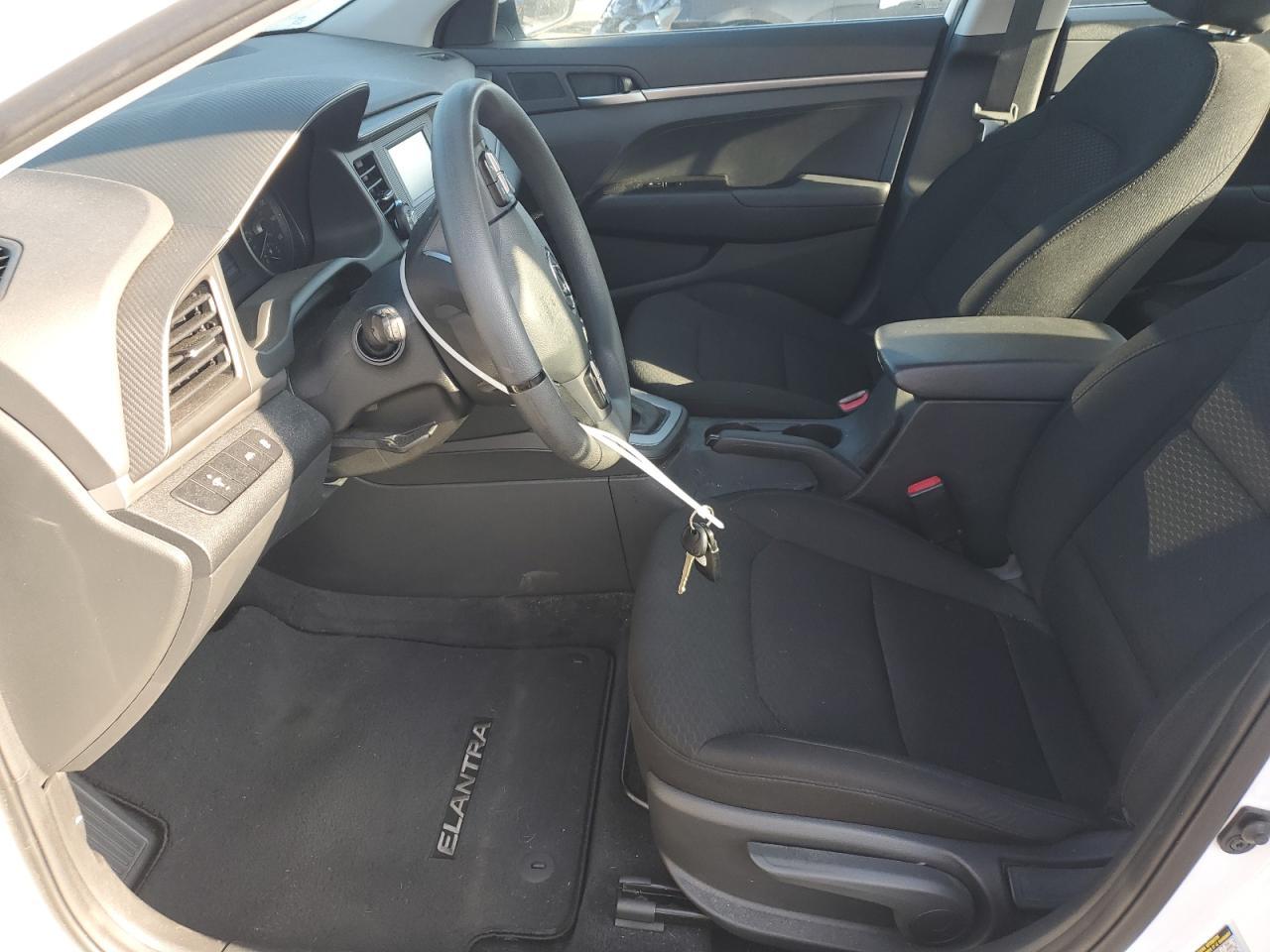 2020 Hyundai Elantra Se - Фото 7