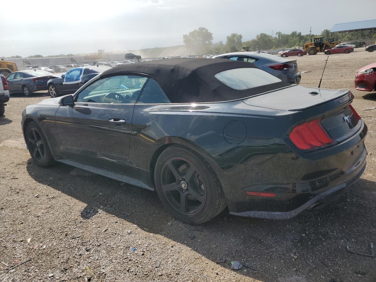 2019 Ford Mustang - Фото 2