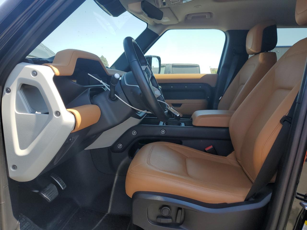 2024 Land Rover Defender 110 S - Image 7