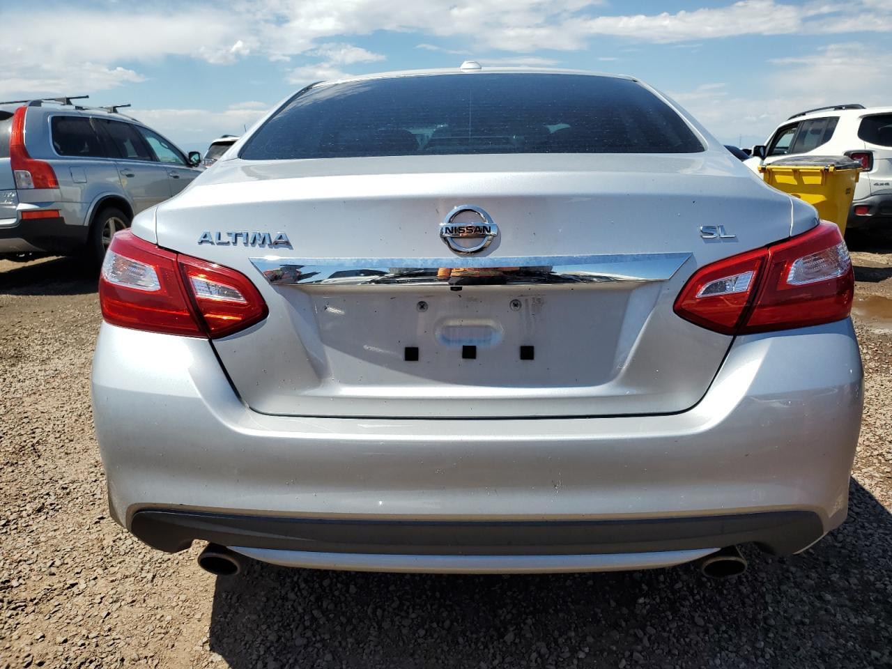 2016 Nissan Altima 2.5 - Image 6