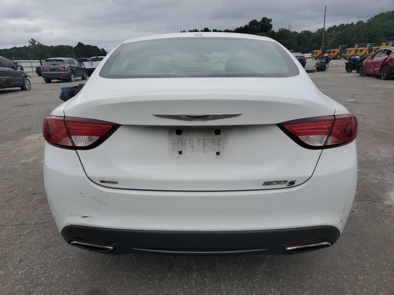 2015 Chrysler 200 S - Image 6