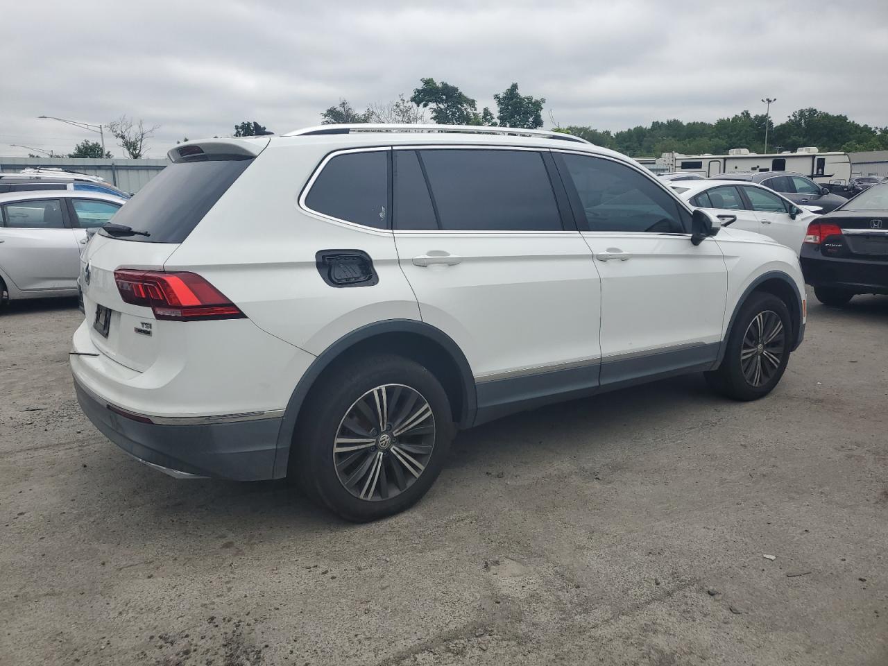 2018 Volkswagen Tiguan Se - Image 3
