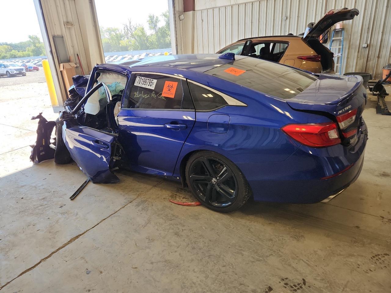 2020 Honda Accord Sport - Image 2