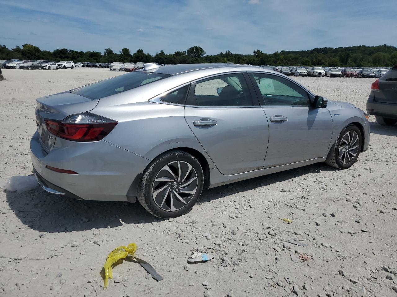 2019 Honda Insight Touring - Image 3