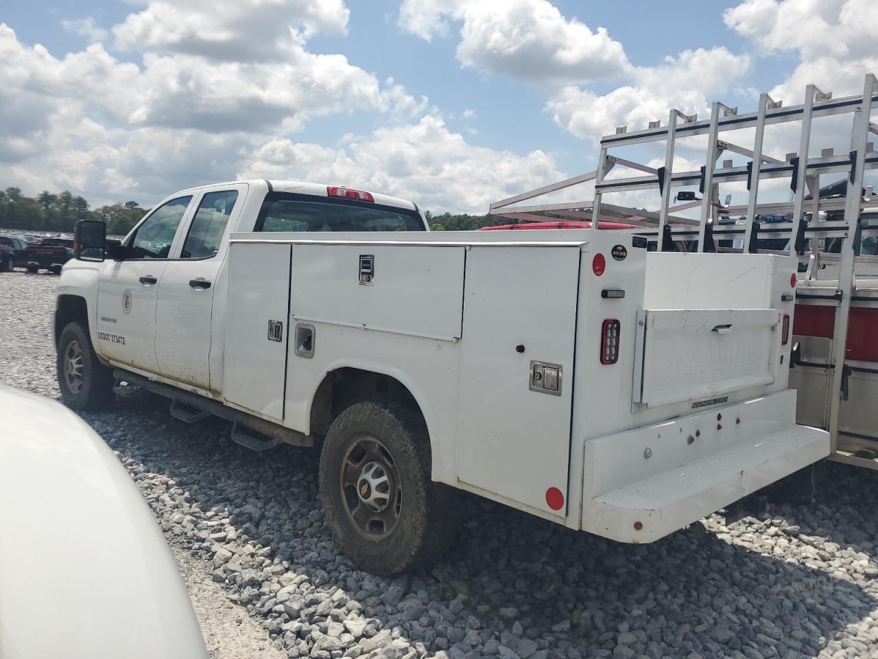 2017 Chevrolet Silverado K2500 Heavy Duty - Image 2