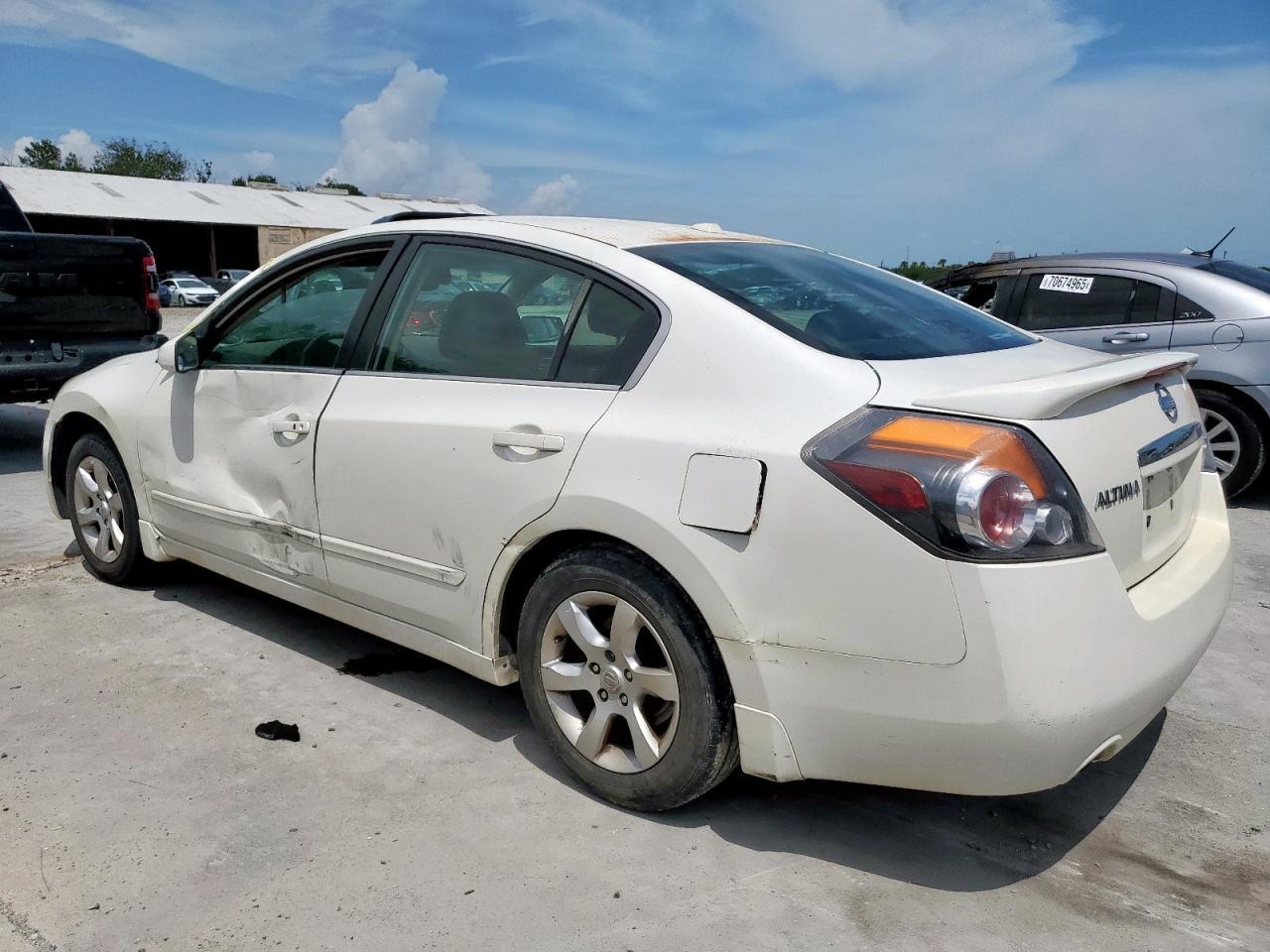 2008 Nissan Altima 2.5 - Image 2