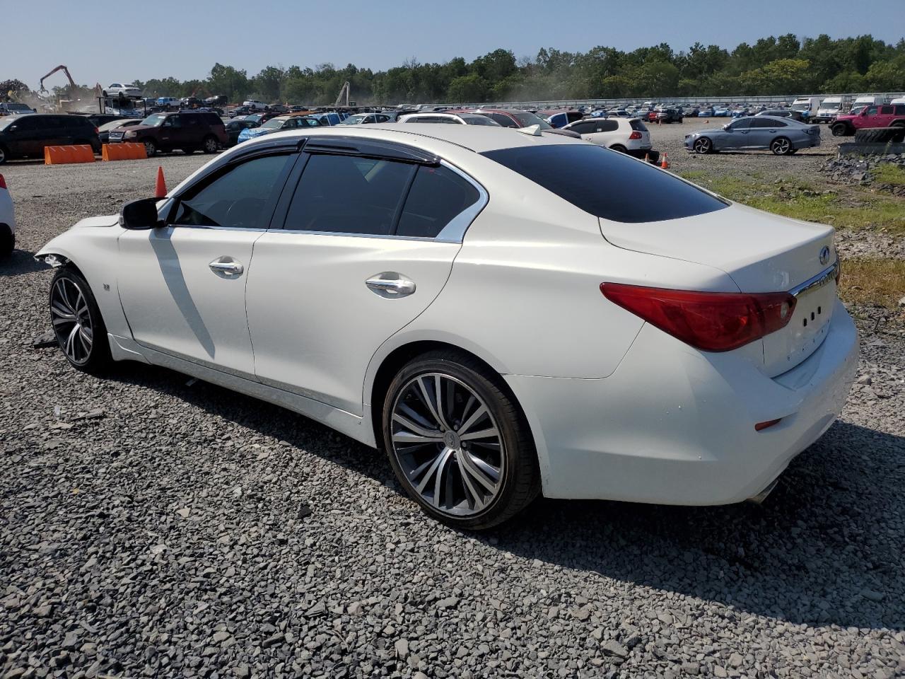 2015 Infiniti Q50 Base - Image 2