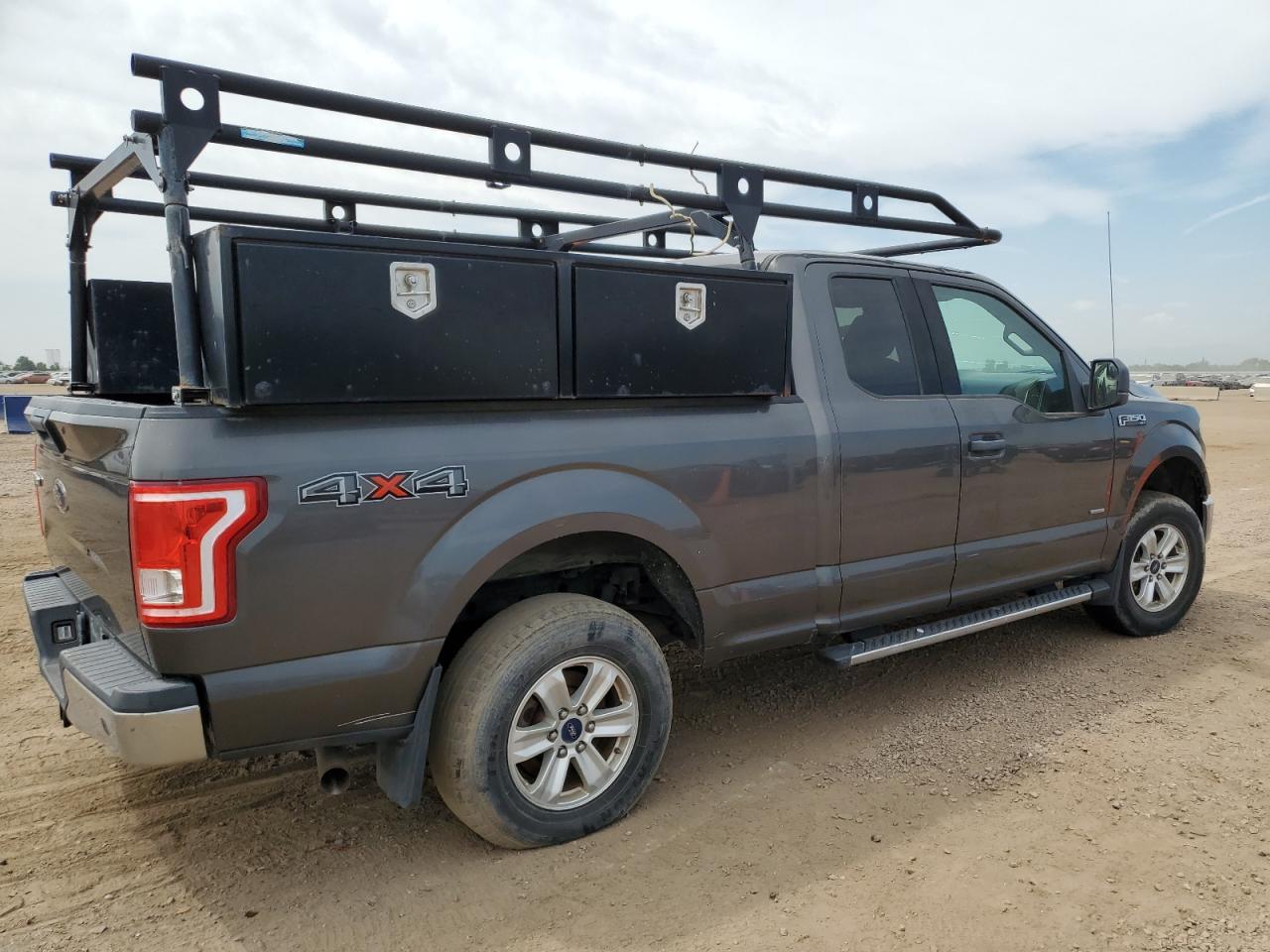 2015 Ford F150 Super Cab - Фото 3