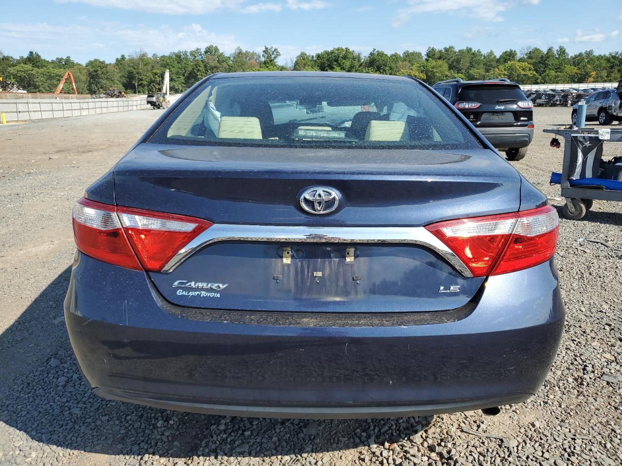 2017 Toyota Camry Le - Фото 6