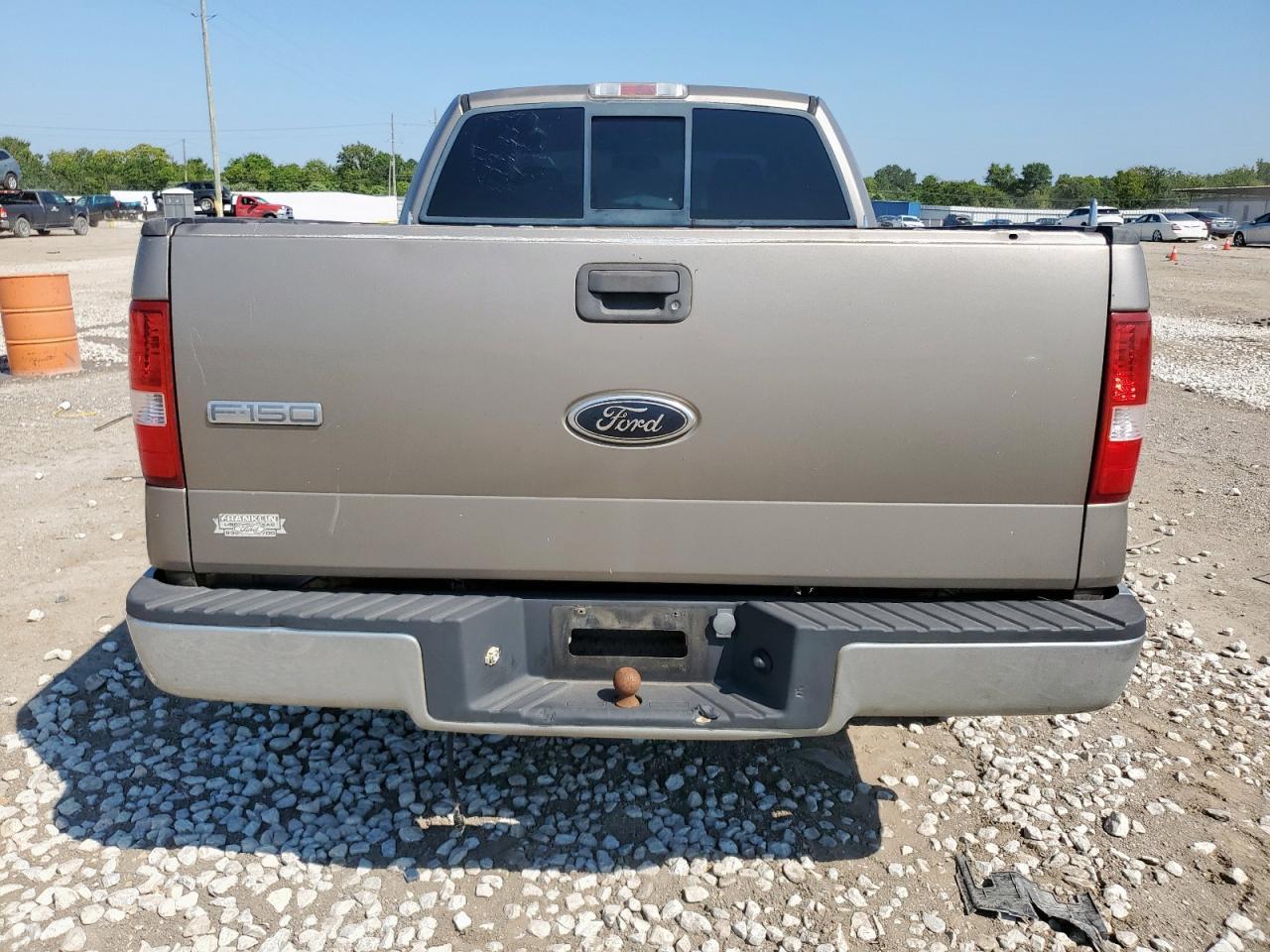 2005 Ford F150 - Image 6