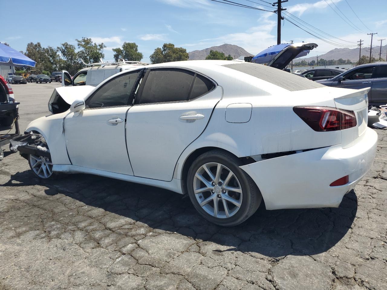 2011 Lexus Is 250 - Image 2