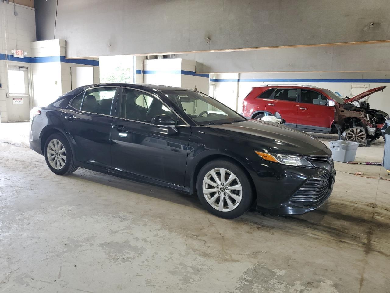 2018 Toyota Camry L - Image 4