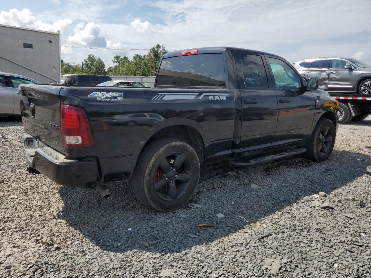2015 Ram 1500 St - Image 3