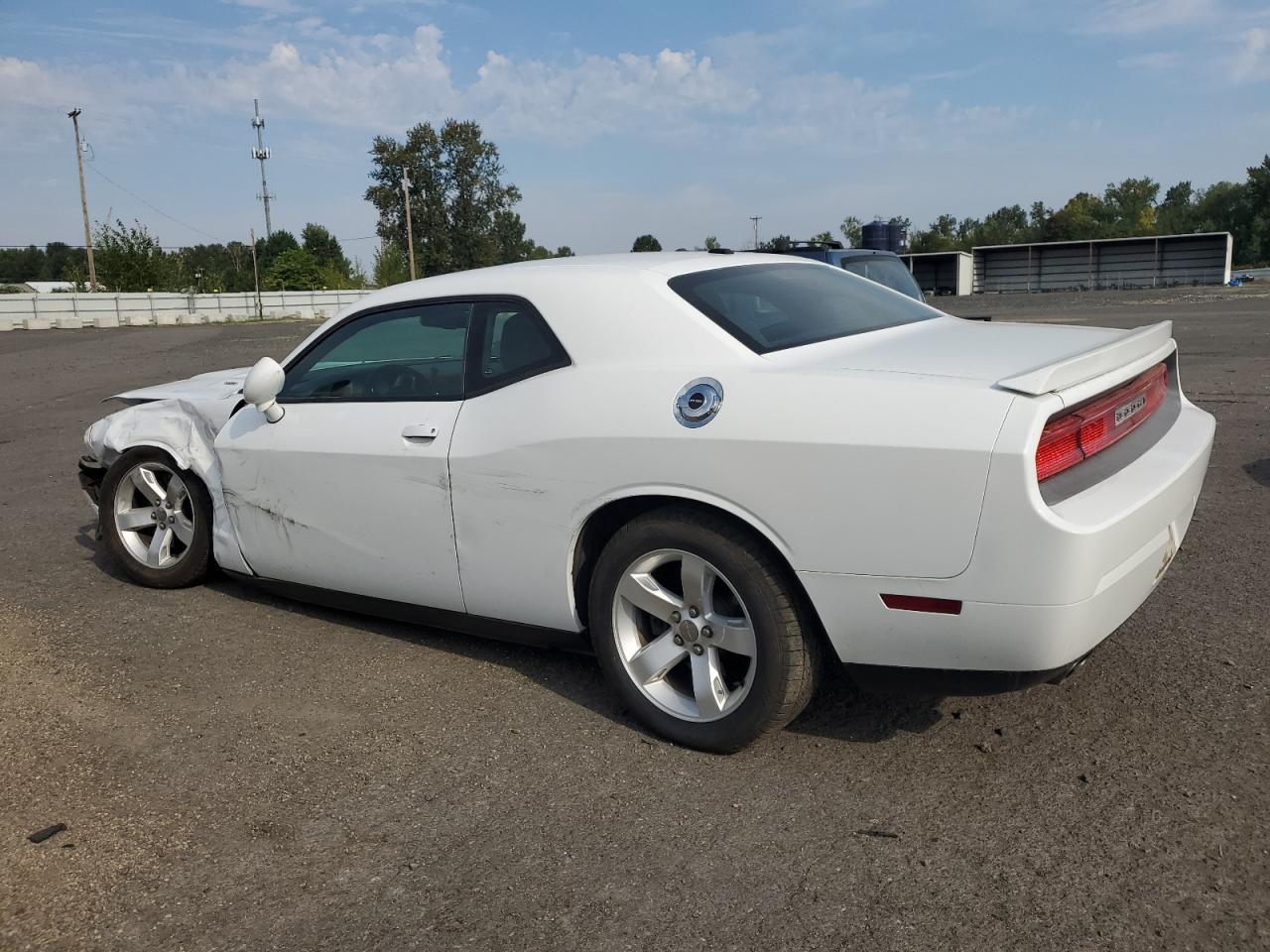 2011 Dodge Challenger - Фото 2
