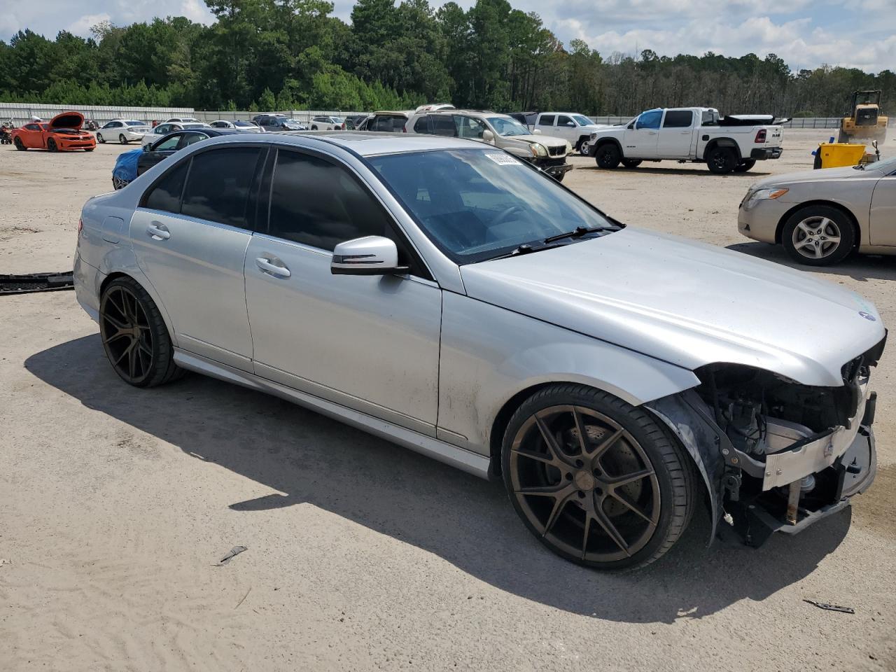 2013 Mercedes-Benz C 300 4Matic - Фото 4