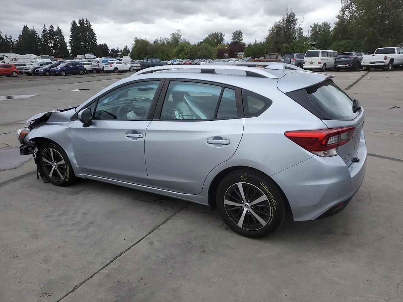 2022 Subaru Impreza Premium - Image 2