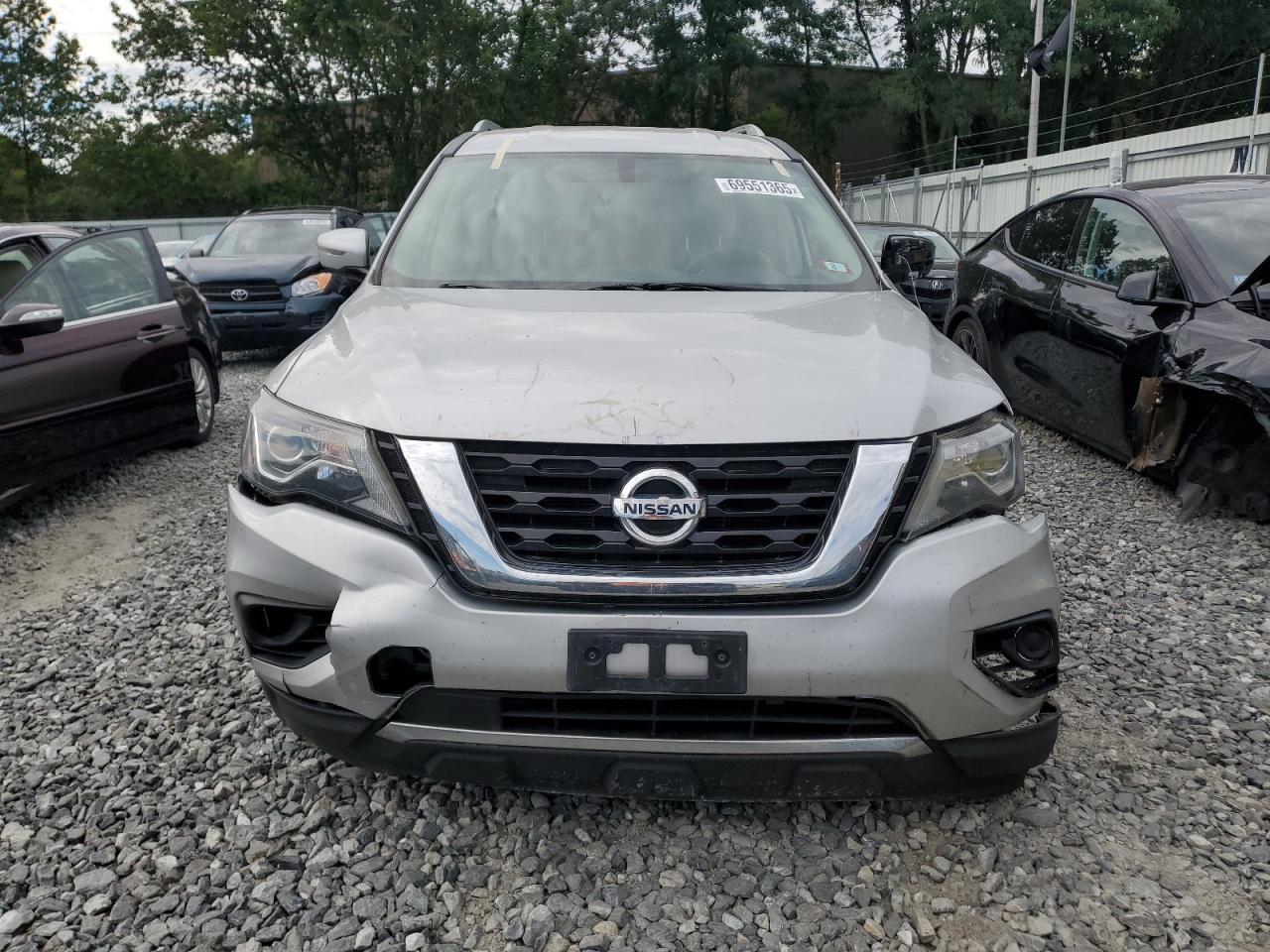 2019 Nissan Pathfinder S - Image 5