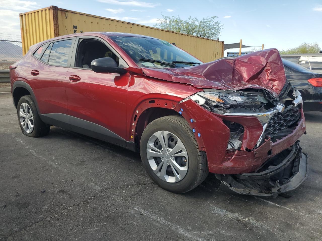2025 Chevrolet Trax Ls - Фото 4