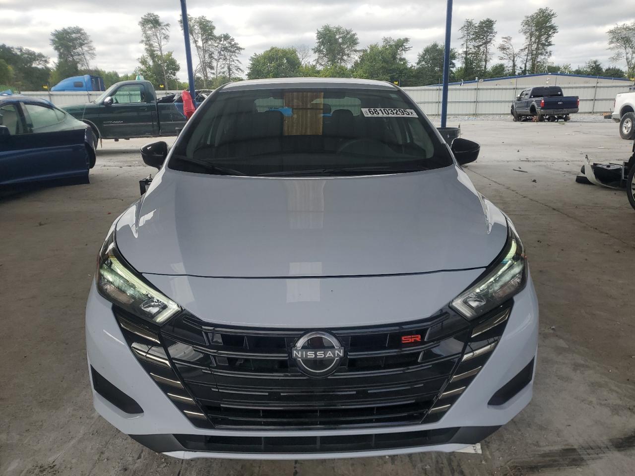 2024 Nissan Versa Sr - Image 5