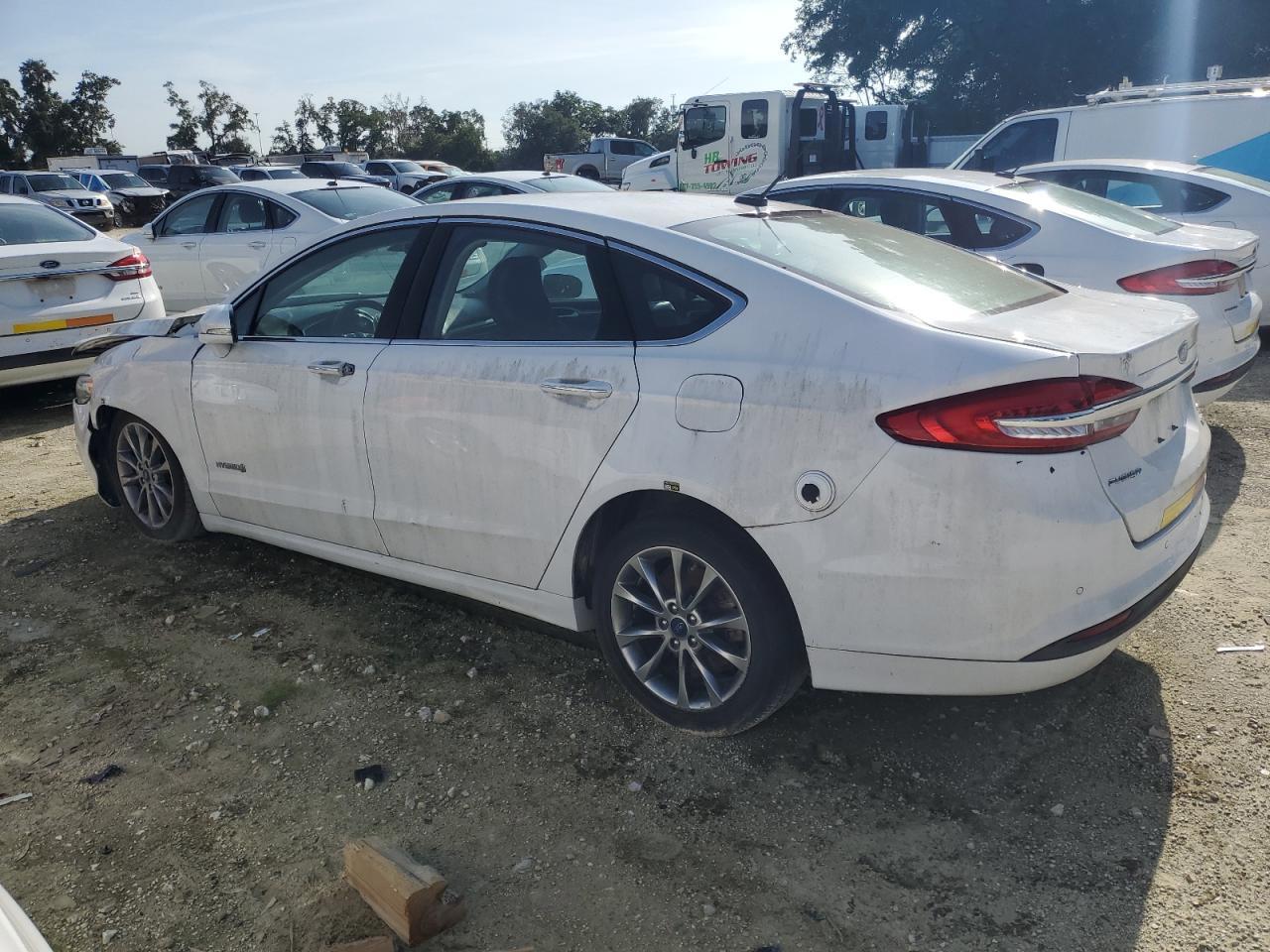 2017 Ford Fusion Se Hybrid - Фото 2