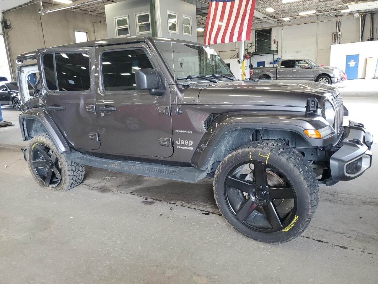 2022 Jeep Wrangler Unlimited Sahara - Фото 4