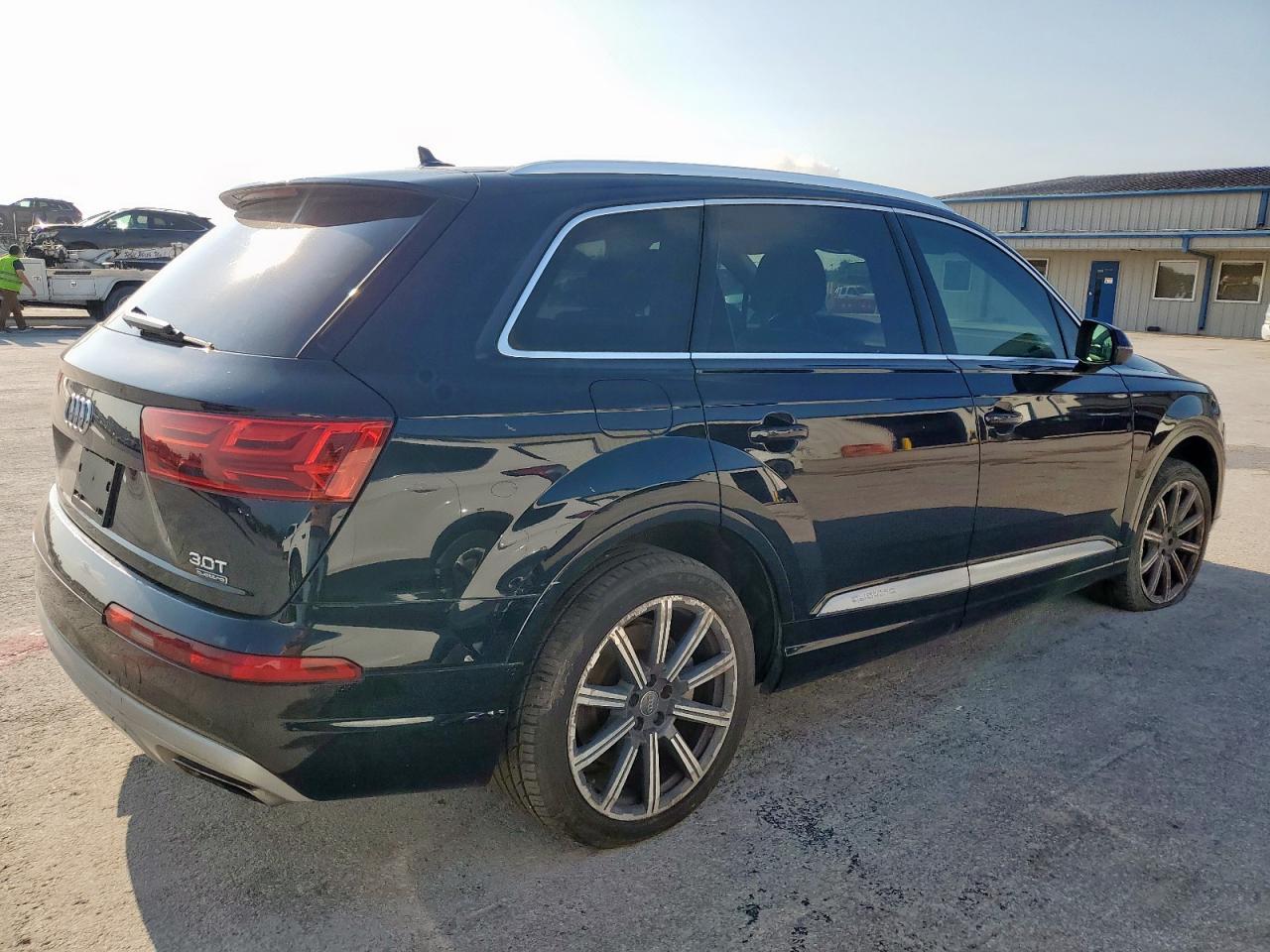 2017 Audi Q7 Premium Plus - Фото 3