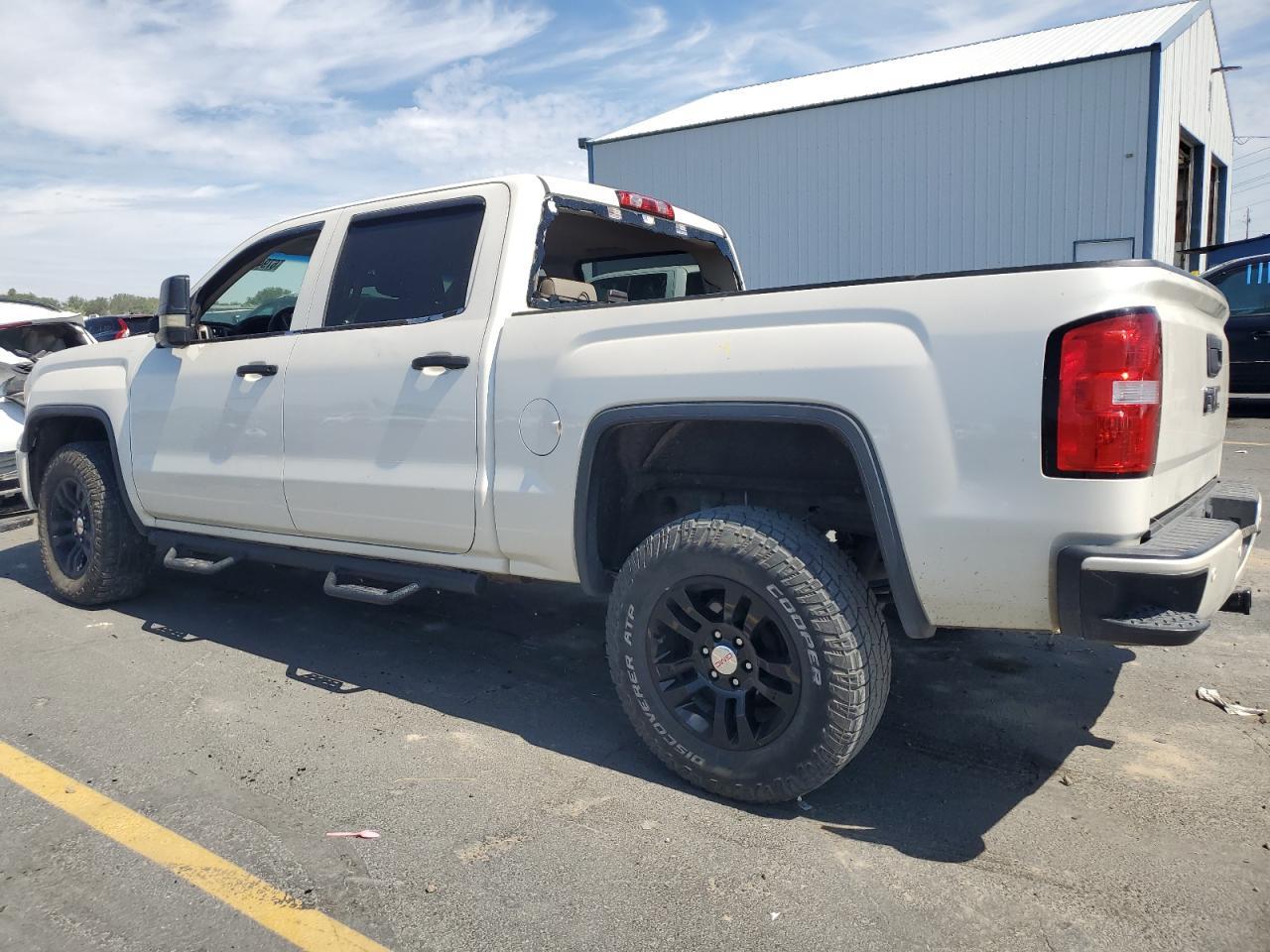 2015 GMC Sierra K1500 Denali - Image 2