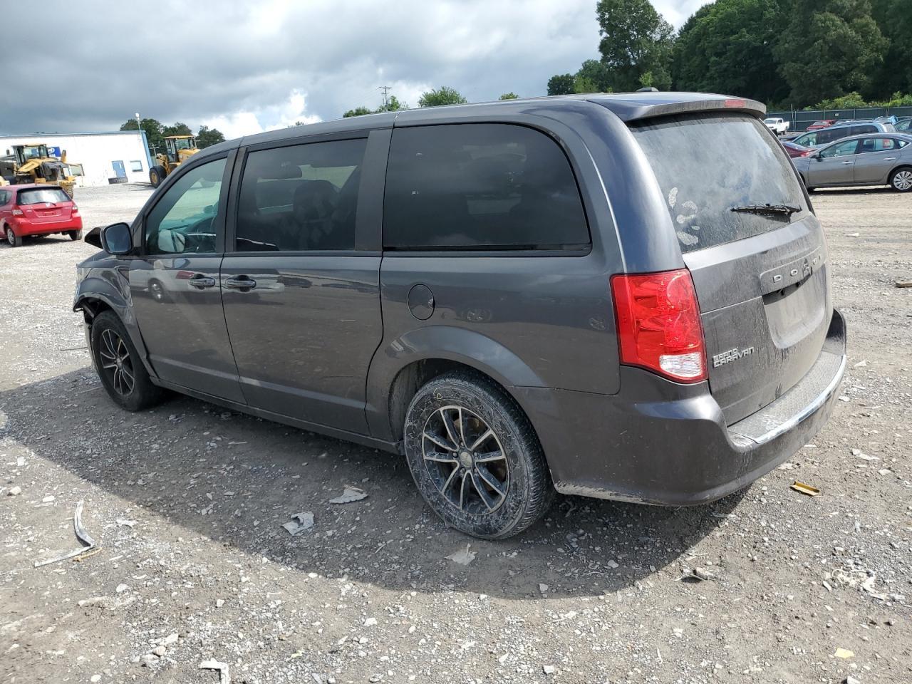 2019 Dodge Grand Caravan Gt - Image 2