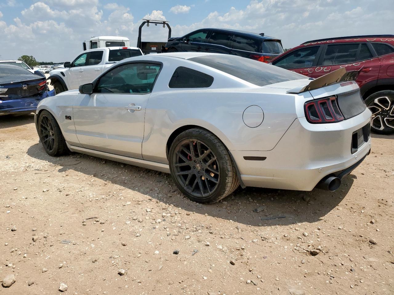 2014 Ford Mustang Gt - Image 2