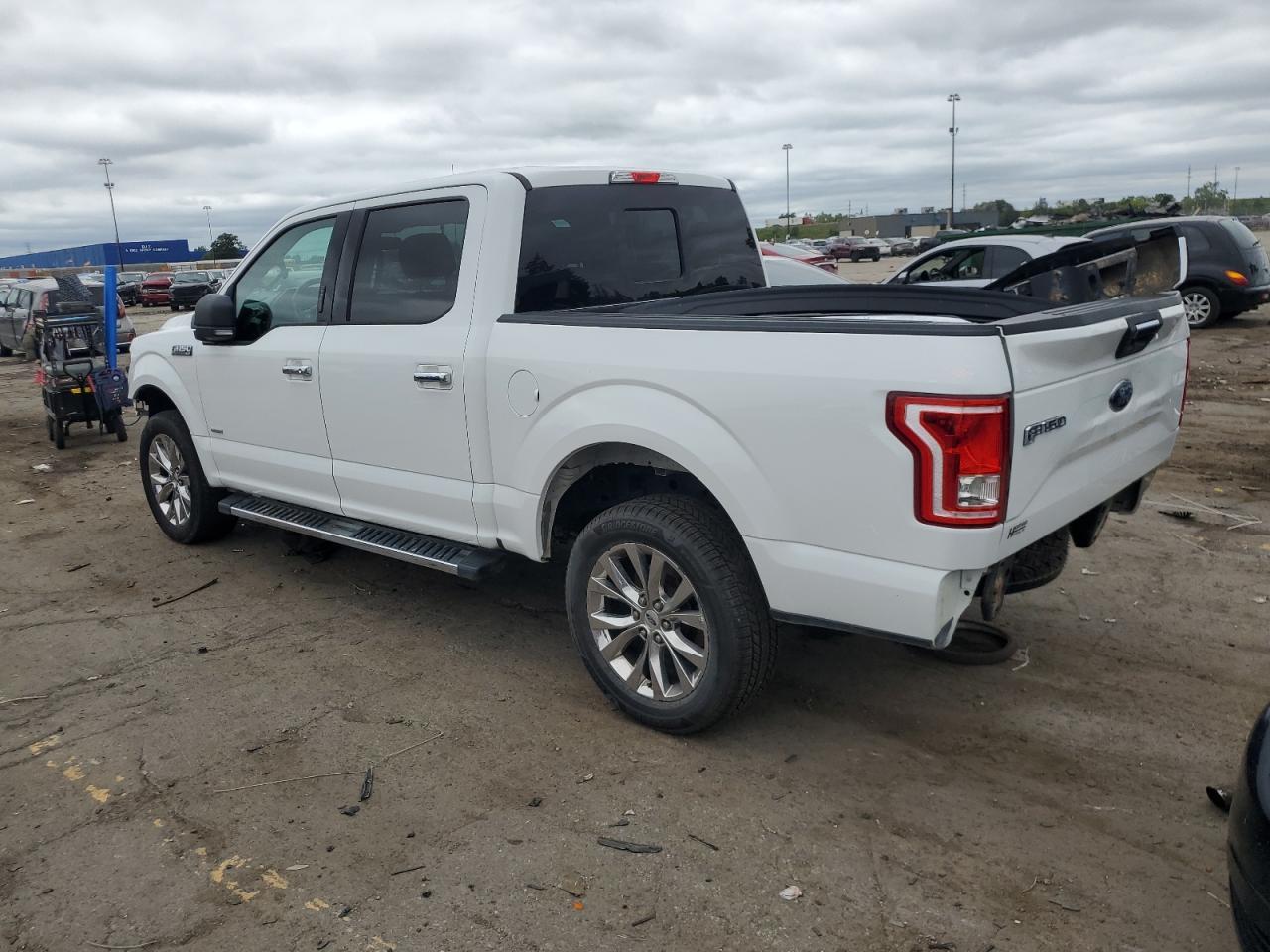2017 Ford F150 Supercrew - Фото 2