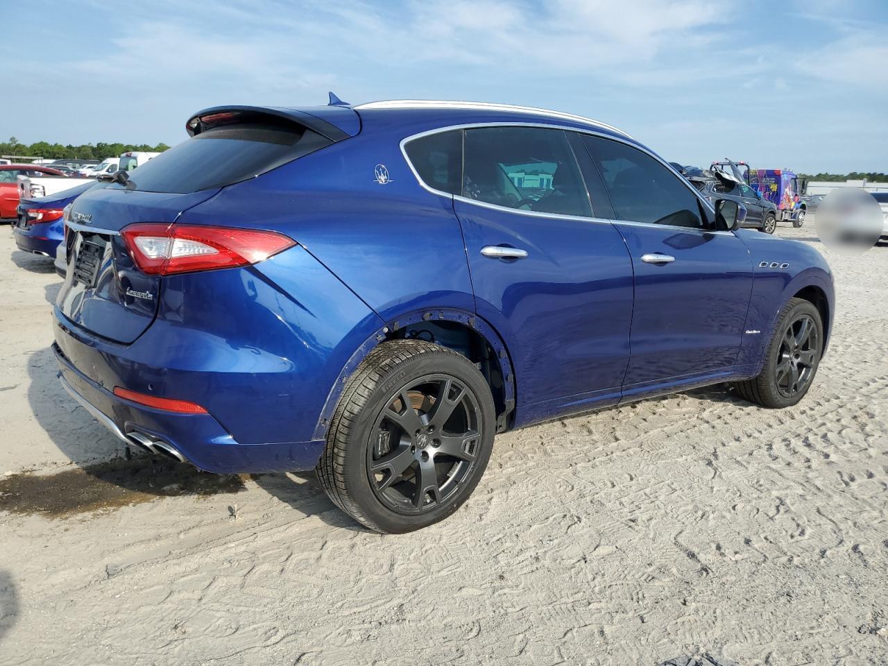 2018 Maserati Levante Luxury - Фото 3