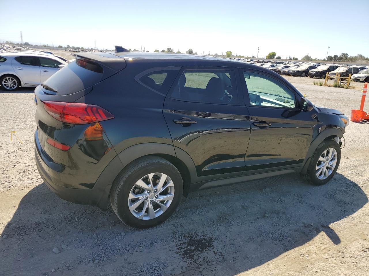 2021 Hyundai Tucson Se - Фото 3