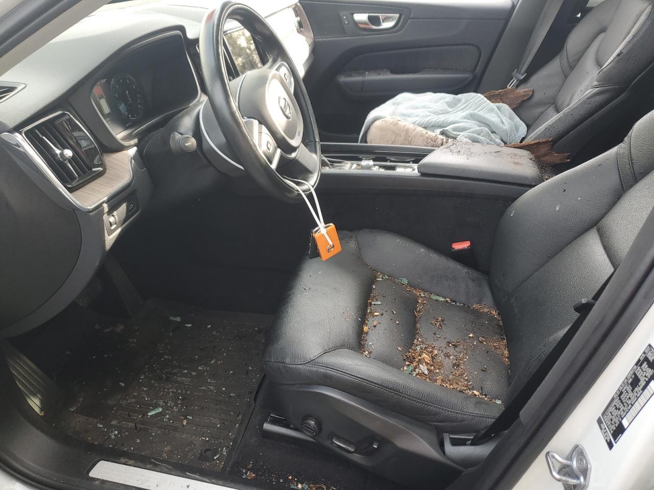 2021 Volvo Xc60 T5 Momentum - Image 7