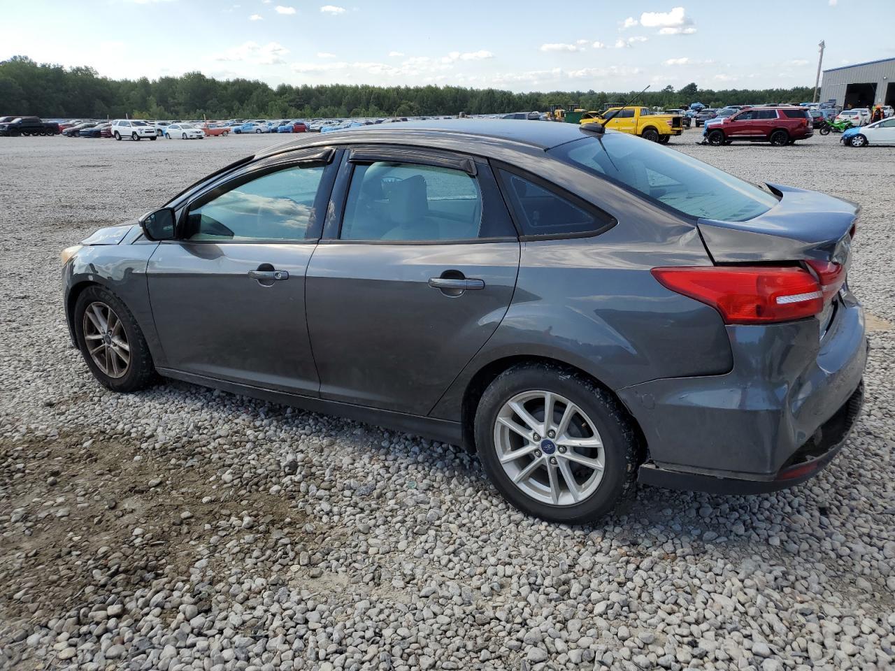 2015 Ford Focus Se - Фото 2