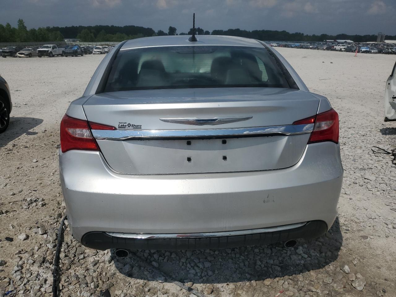 2012 Chrysler 200 Limited - Image 6