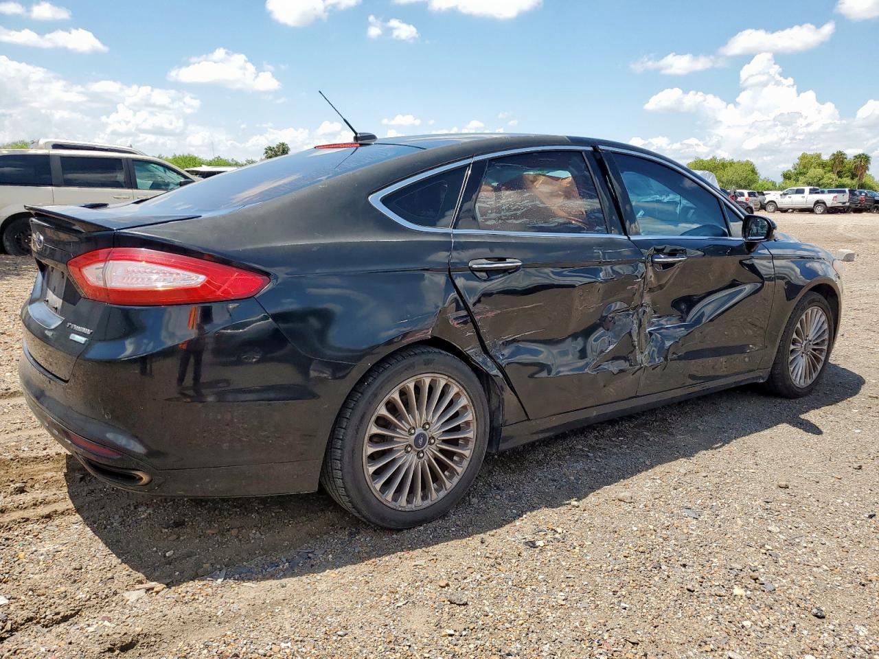 2016 Ford Fusion Titanium - Image 3