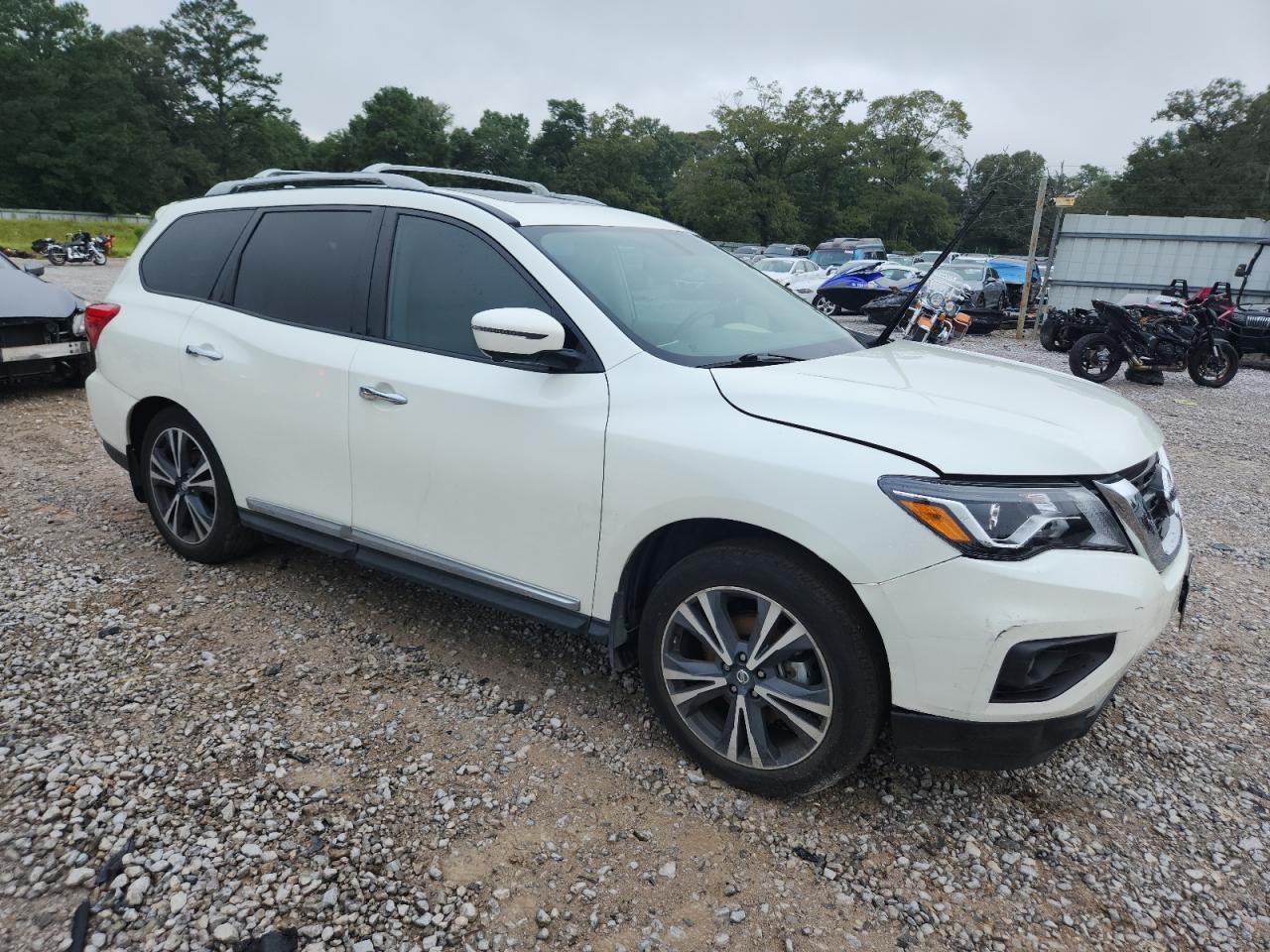 2020 Nissan Pathfinder Platinum - Фото 4