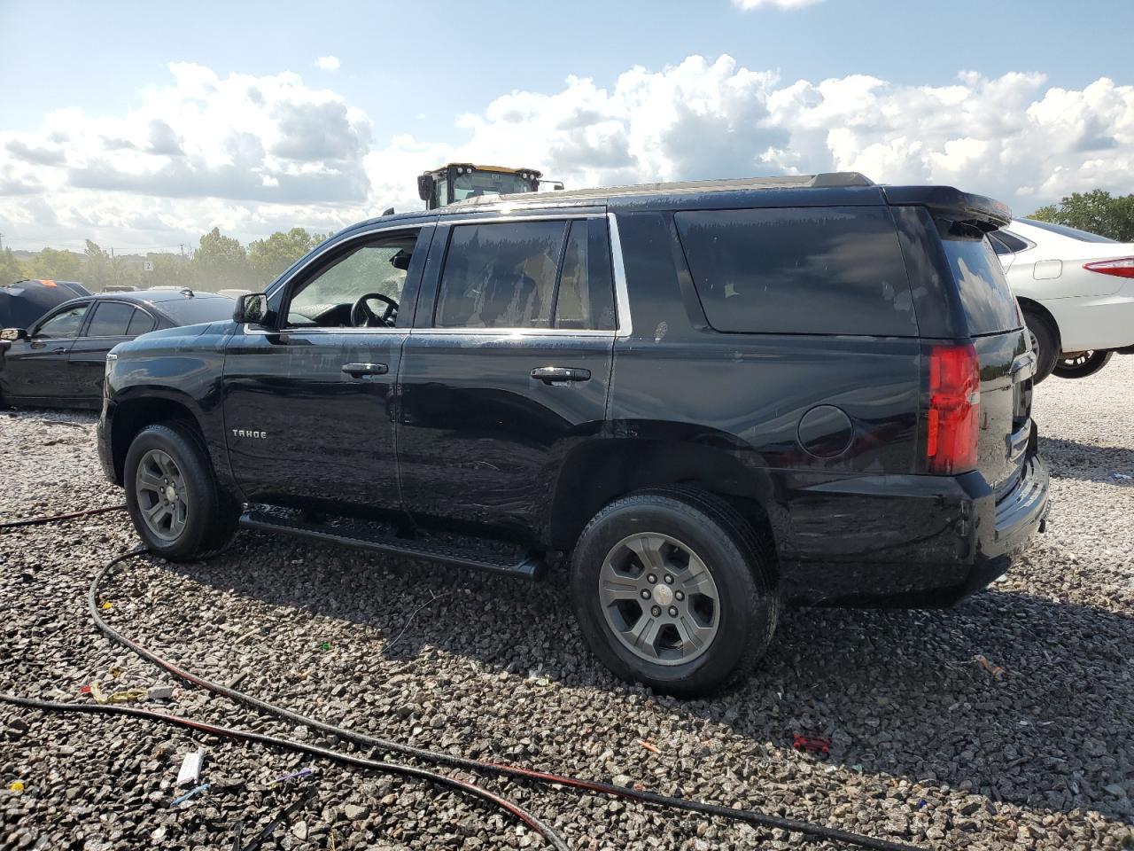 2017 Chevrolet Tahoe K1500 Lt - Фото 2