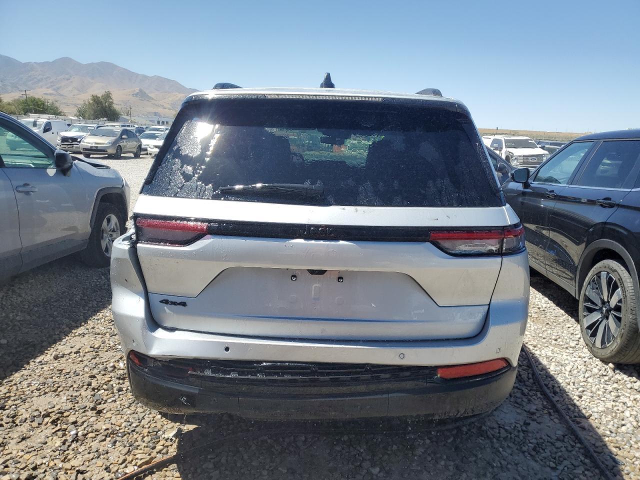 2025 Jeep Grand Cherokee Laredo - Фото 6